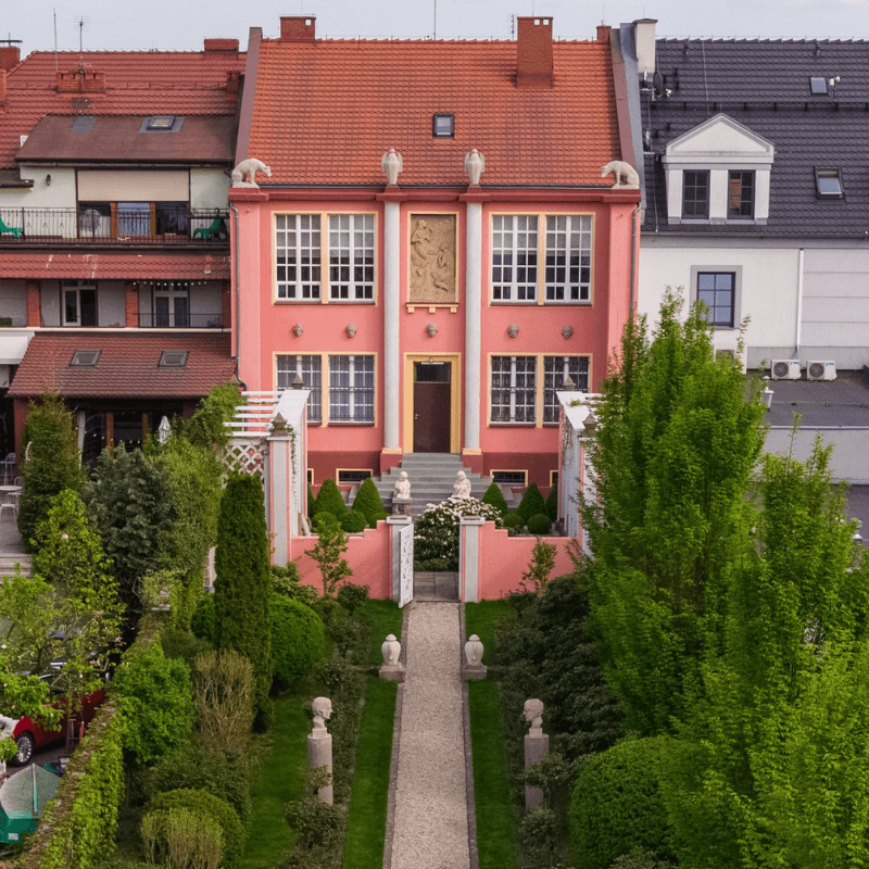 Muzeum Marcina Rożka. Widok od strony promenady Klemensa Modlińskiego.