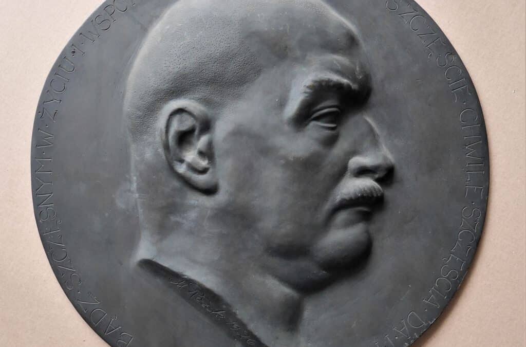Medalion autorstwa Marcina Rożka z&nbsp;1926&nbsp;r.