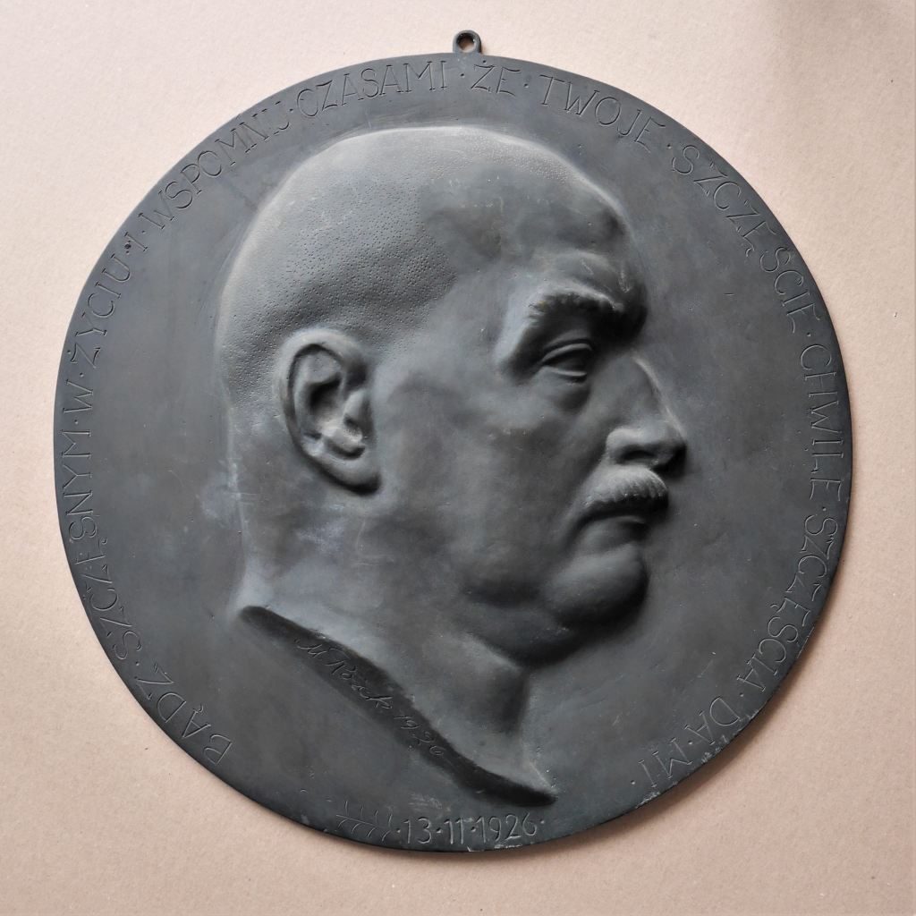 Medalion brązowy z 1926 roku. Autor Marcin Rożek